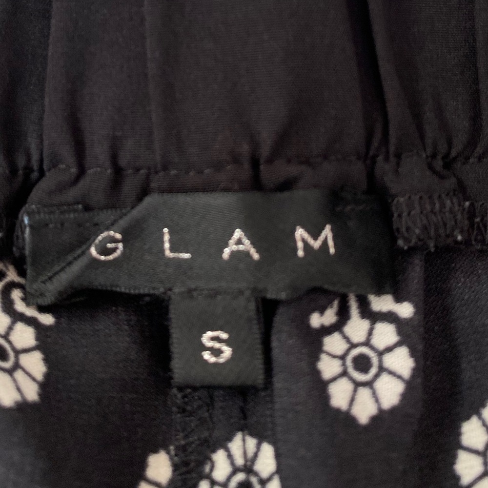 - Patterned Shorts - Picture 5 of 5